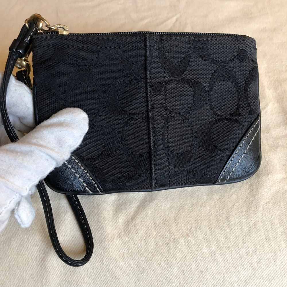 Authentic Coach Wristlet